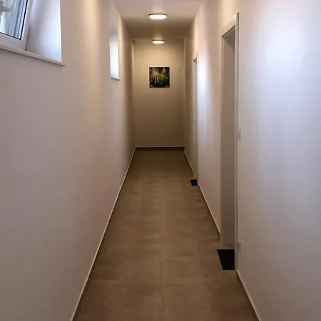 Apartmán Tonny Podivin