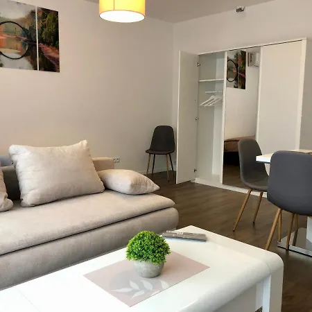 Tonny Apartmán Podivin